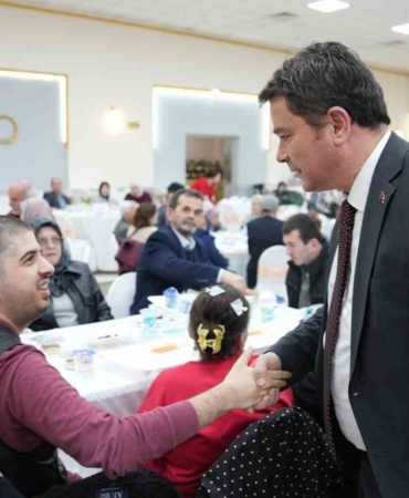 Osmangazi’de Ramazan coşkusu meydanlara taşıyor