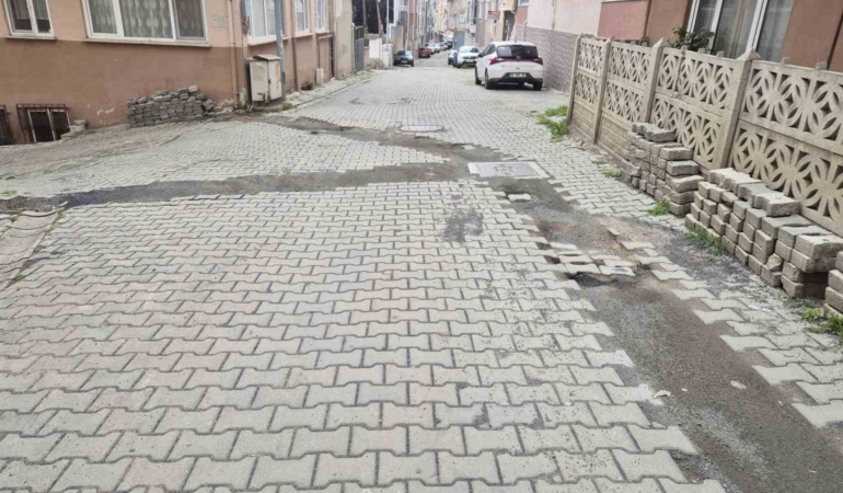 Leylak Sokak’ta yolların bakımsızlığına tepki