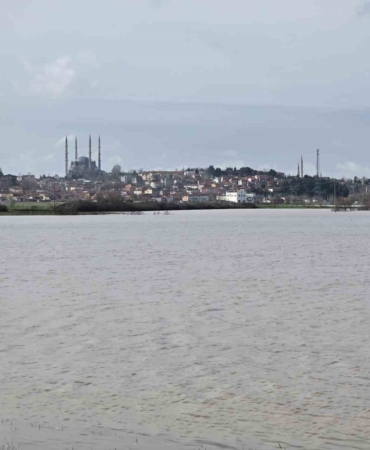 Selimiye Camii, göle dönen tarlalardan İstanbul’daki Sultanahmet’i andırdı