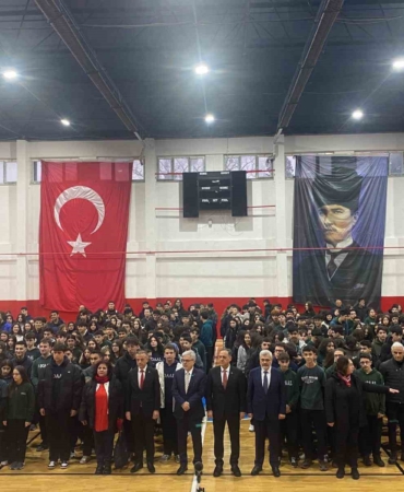 Yalova’da ikinci dönem, "İlk Ders: Bayrak" temasıyla başladı