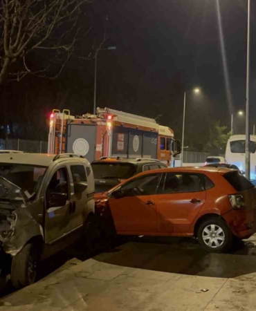 Tekirdağ’da 4 araç birbirine girdi