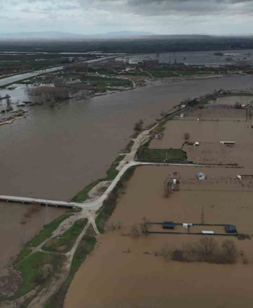 Tunca ve Meriç’te taşkın havadan görüntülendi