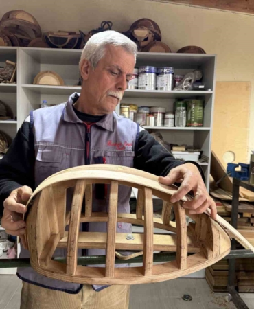 Burhan ustanın kişiye özel udları dünyaya açılıyor