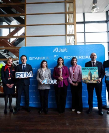 AJet’in İstanbul - Rotterdam seferleri başladı