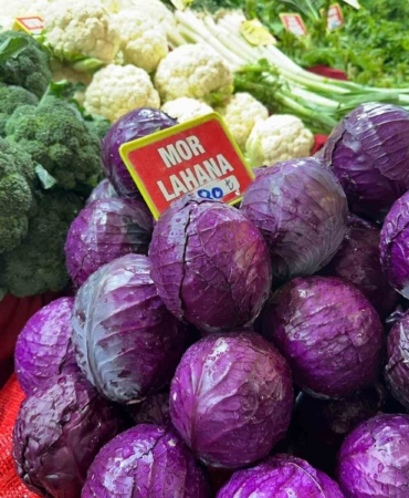 Pazarda tanesi 80 lira; çiftçiden 5 liradan almak istediler