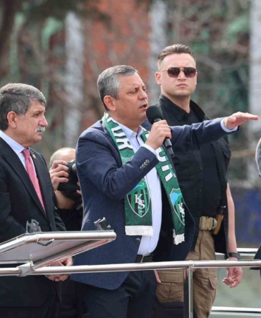 CHP Genel Başkanı Özel: "1999’dan bu yana Kocaeli Büyükşehir Belediyesi’ni kazanamadık ama kusuru kendimizde aradık"