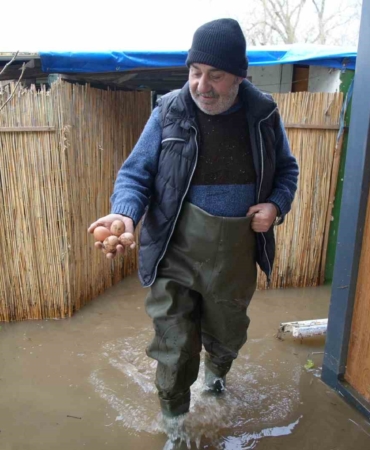 Meriç Nehri’nde su seviyesi normale döndü, evlerdeki hasar ortaya çıktı