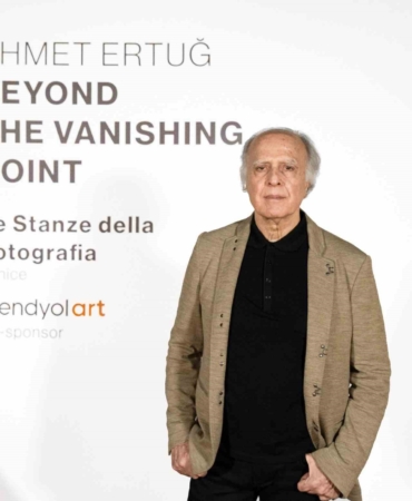 Dünyaca ünlü fotoğrafçı Ahmet Ertuğ Trendyol Sanat desteğiyle Venedik sahnesinde