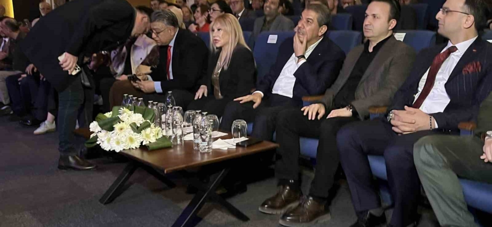 Esenler’de "5. Radyonun Yıldızları" ödülleri sahiplerini buldu