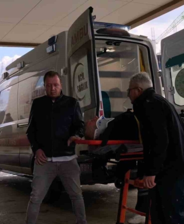 Bursa’da motosikletler kafa kafaya çarpıştı 1’i ağır 2 yaralı