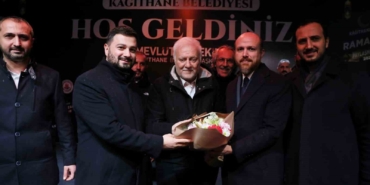 Nihat Hatipoğlu Kağıthane’de binlerce kişiye seslendi