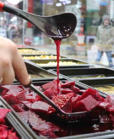 Kış sofralarının renkli lezzeti turşu vatandaştan yoğun ilgi görüyor