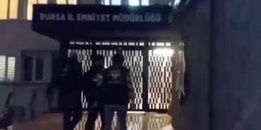 Bursa’da kuyumcuya silahlı yağma girişiminin şüphelisi yakalandı