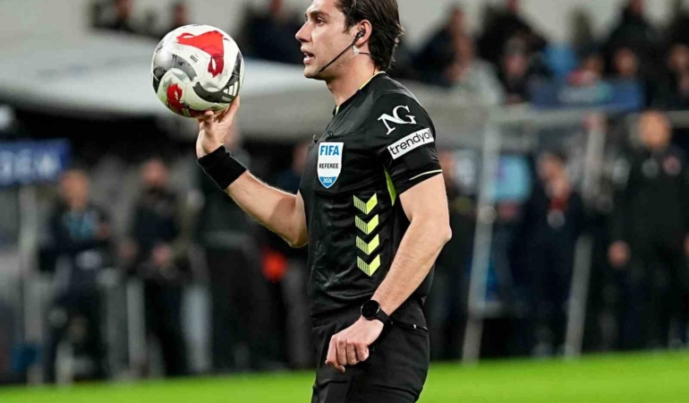 Trendyol Süper Lig: RAMS Başakşehir: 1 - Beşiktaş: 1 (İlk yarı)