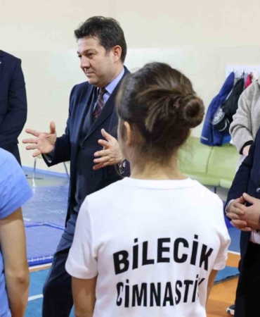 Cimnastik Federasyonu Başkanı Suat Çelen Bilecik’te antrenmanları inceledi