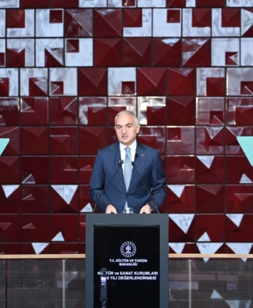 Bakan Ersoy: "13 binden fazla eser ait olduğu topraklara geri getirildi"