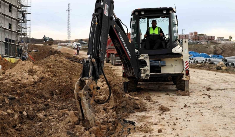 Söğüt’te alt yapı çalışmaları aralıksız sürüyor