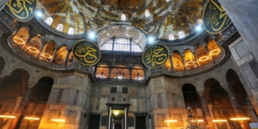 Bakan Ersoy açıkladı: "Ayasofya’da süreç devam ediyor, Sultanahmet’te çalışmalar tamamlandı"