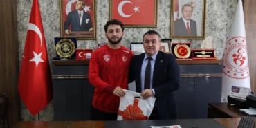 Bilecikli Salih Yusuf Yazıcı U20 Türkiye Güreş Şampiyonu oldu
