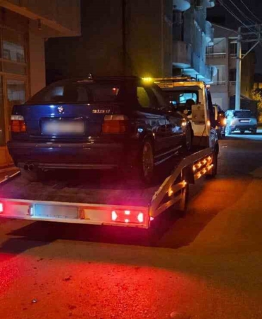 Sakarya’da drift atan iki sürücüye toplam 116 bin 434 lira ceza kesildi