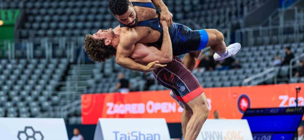 Milli güreşçi Yüksel Sarıçiçek Zagreb’te şampiyon oldu