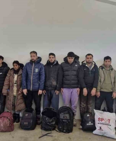 Edirne’de 14 düzensiz göçmen yakalandı