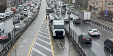 Avcılar’da iki metrobüs çarpıştı: 4 yaralı