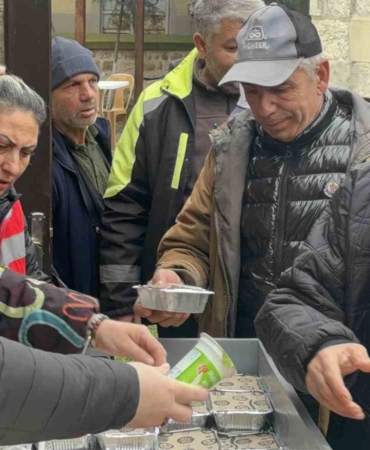 6 Şubat depremlerinde hayatını kaybedenler Edirne’de dualarla anıldı