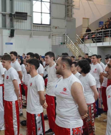 Sporcular siyah kuşak için ter döktü