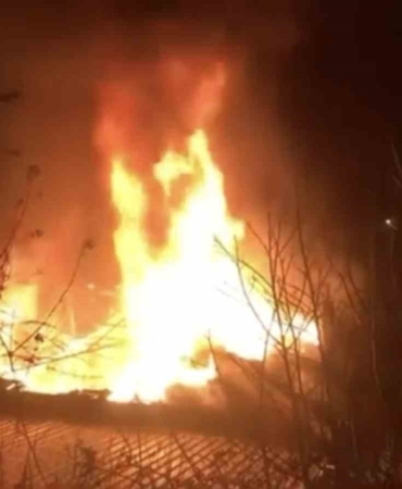 Bursa’da 2 katlı ev alevlere teslim oldu