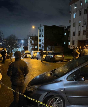 Bahçelievler’de uyuşturucu satıcılarına operasyon: Jandarmaya ateş açıldı