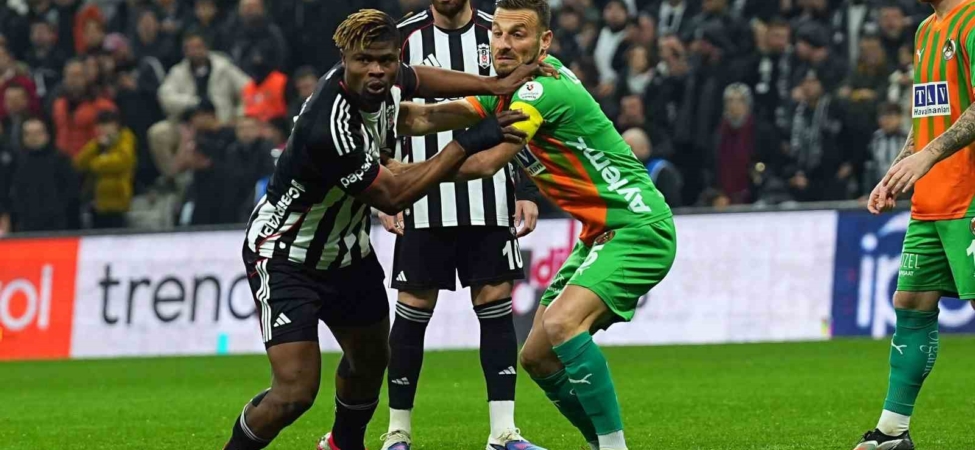 Beşiktaş’ın yeni transferi Agbadou ilk maçında asist yaptı