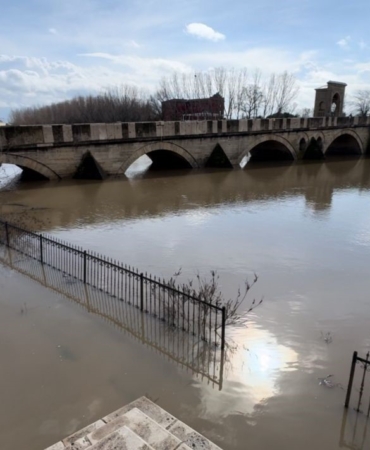 Edirne’de Tunca Nehri taştı