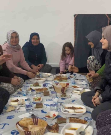 Kaymakam Kılıç, yangından etkilenen vatandaşlarla bir araya geldi