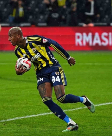 Talisca, gollerine kupada da devam etti