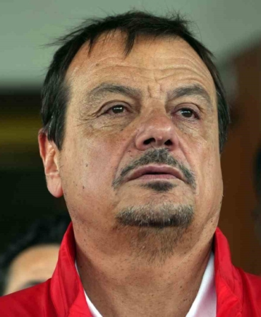 Ergin Ataman’ın annesi hayatını kaybetti