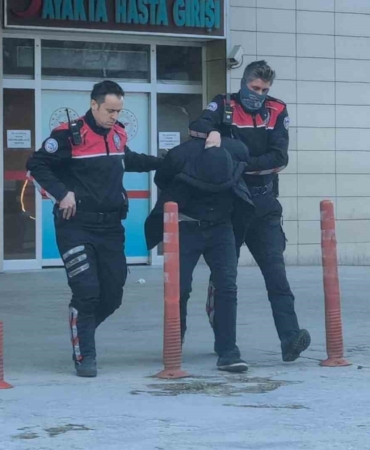 Bursa’da iki ayrı suçtan aranan şüpheli yakalandı
