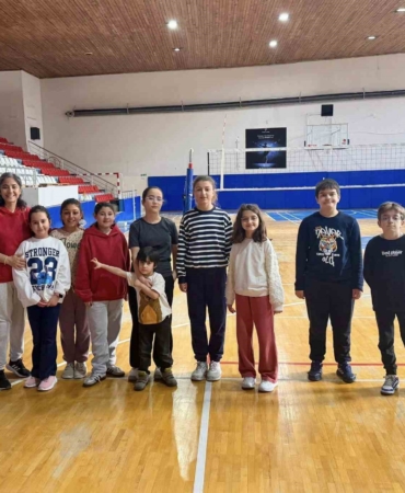 Bilecik’te badminton spor okullarında tempolu antrenmanlar
