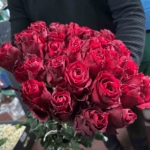 Kırmızı gülü yağış vurdu: Kenya ve Uganda gülleri revaçta