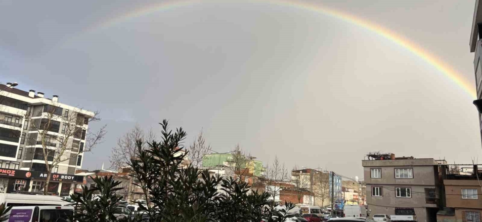 Bursa’da gökkuşağı hayran bıraktı