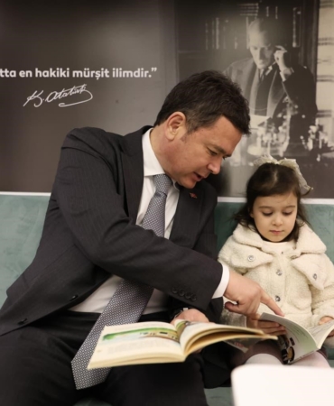 Osmangazi’de ‘Yeni Gezici Kütüphane Yollarda’