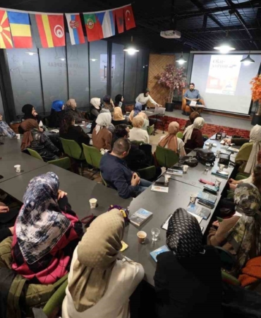 Kitaphane’de Doğu Türkistan konuşuldu