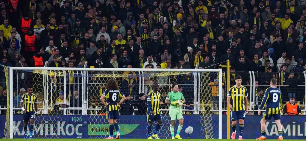 Fenerbahçe, Avrupa Ligi’nde turu zora soktu