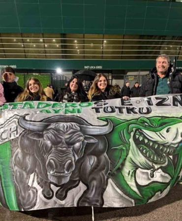 Kocaelispor’a destek için Arjantin’den kilometrelerce yol kat etti