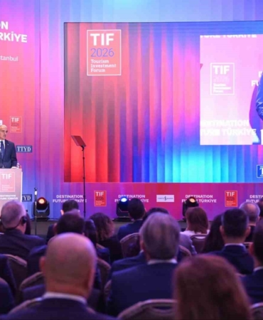 Kültür ve Turizm Bakanı Ersoy, turizm gelirindeki artışa vurgu yaptı