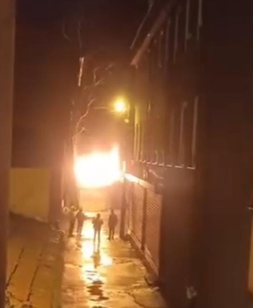 Bursa’da depo yangını, korku dolu anlar yaşattı