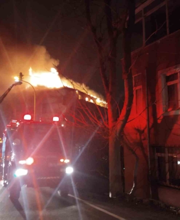 Üsküdar’da korkutan yangın