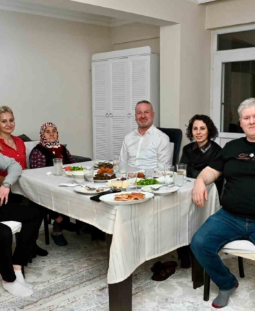 Başkan Karabatı gönül sofrasında buluştu