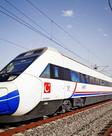 Halkalı-Kapıkule tren hattına elektrik verilecek