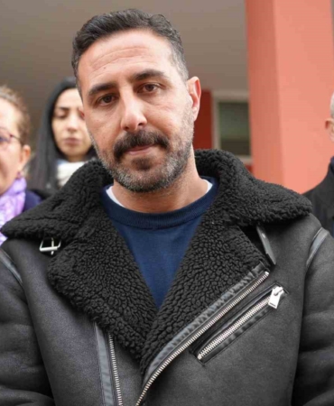 Okul zilindeki ilahi tartışmasında serbest bırakılan veli: "Kabe kıblemizdir, yanlış anlaşıldım"